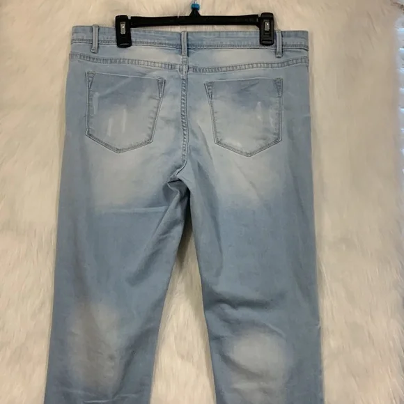Elite Jeans, Women’s Ripped light wash hollow out sz 13/14 - Picture 7 of 8